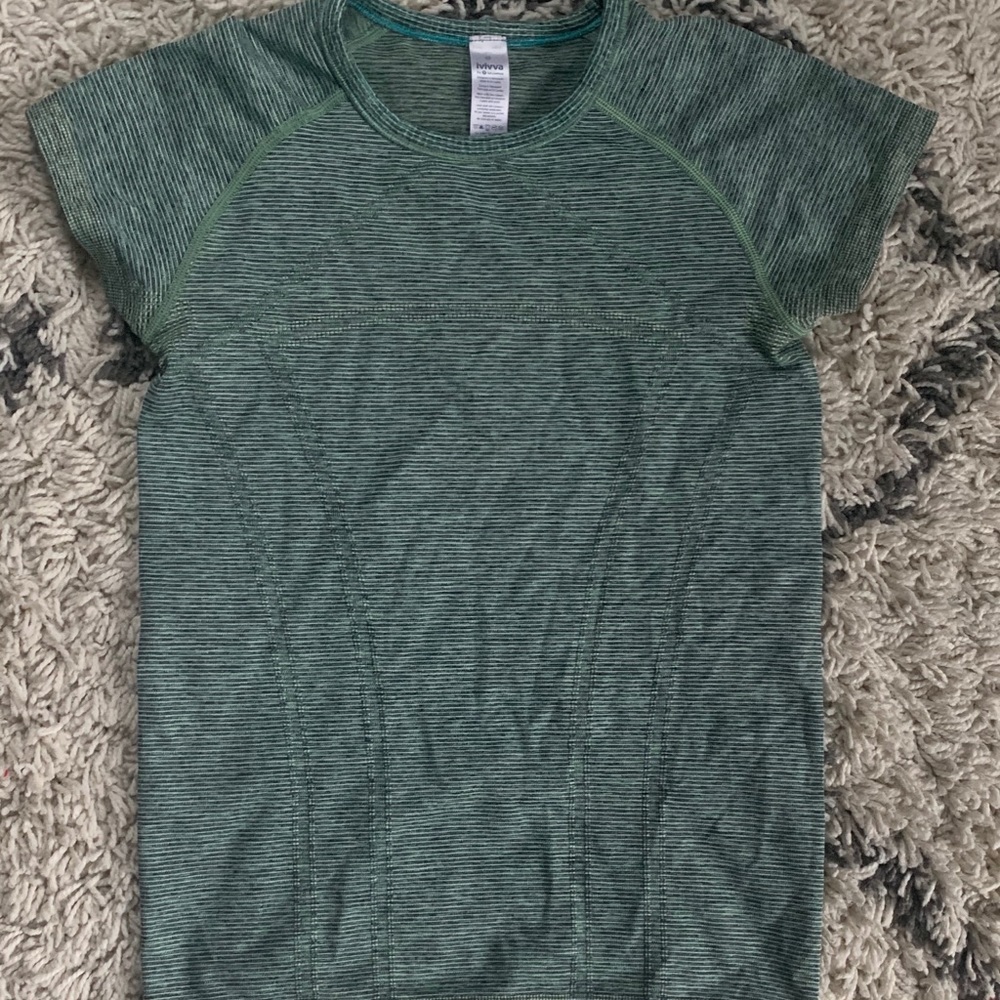 ivivva fly tech short sleeve